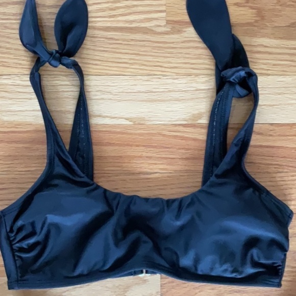 XHILARATION Bikini Top - Picture 2 of 3